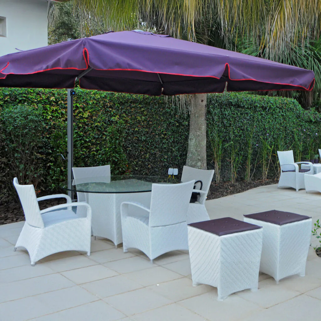 Ombrelones robustos com mastro lateral da Copato