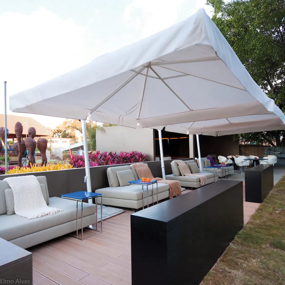 Ombrelones para sombra com elegância e resistência